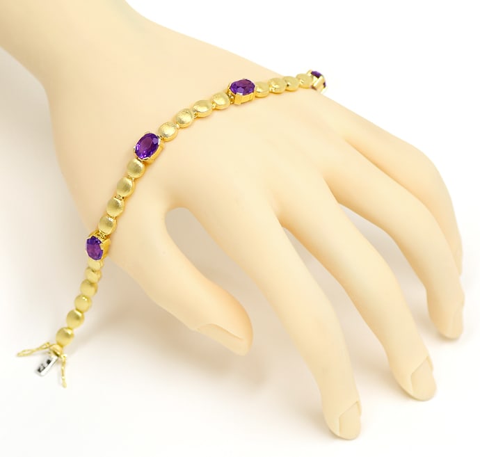 Foto 4 - Armband Linsen Muster 6,3ct Amethyste in 585er Gelbgold, S2153